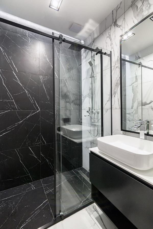 Lovely Apartment On Drahomanova Street Liov Exterior foto