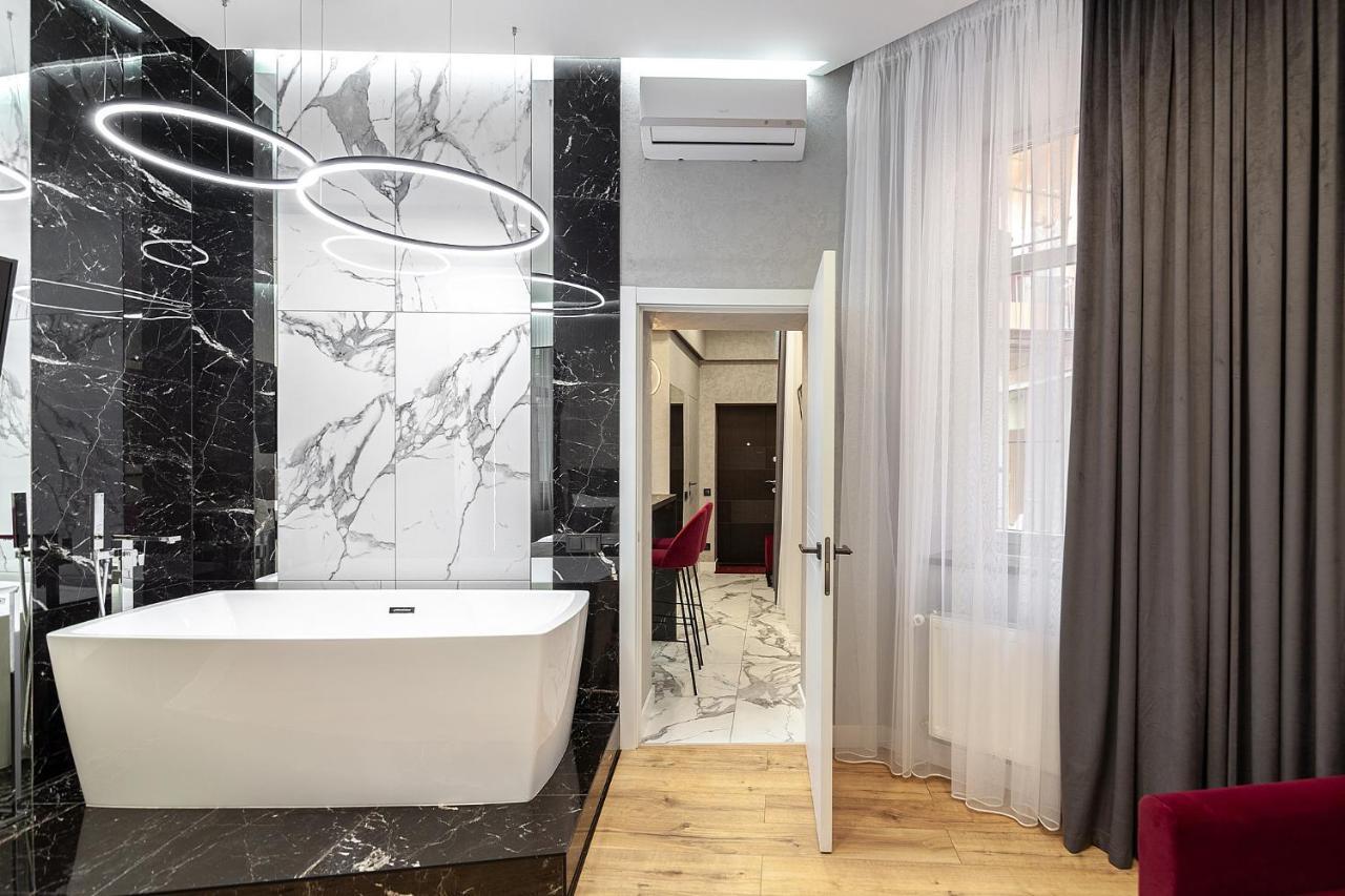 Lovely Apartment On Drahomanova Street Liov Exterior foto